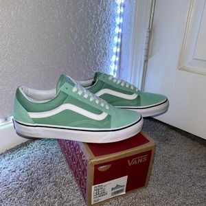 Old Skool Neptune Green